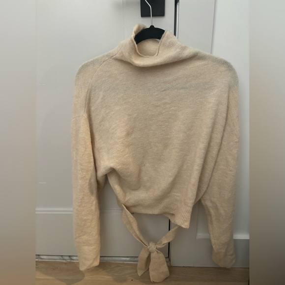 Aritzia Sweaters - Aritzia Wilfred Mockneck Sweater - S
